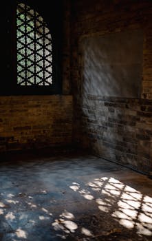 呼吁停止军事行动，承诺继续主持公道，中方与多国密集通话劝和阻战