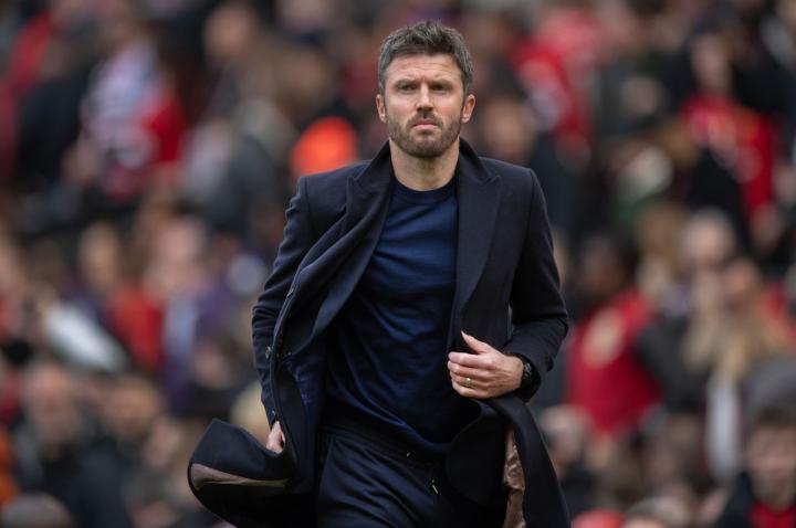 曼晚:卡里克成为曼联正式主帅候选名单上的首选 新闻