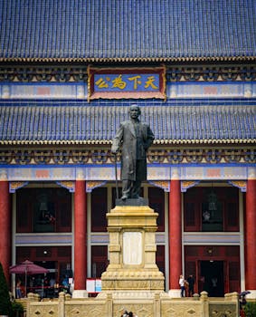 党员干部强化政绩观教育；中央机关人民团体带头实践；实干兴邦为民谋福祉。