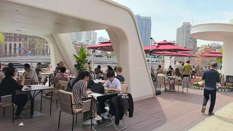  网红打卡潮背后的空洞与真相：深度剖析虹书舫为何能收割流量 新闻 网红打卡潮背后的空洞与真相：深度剖析虹书舫为何能收割流量 新闻