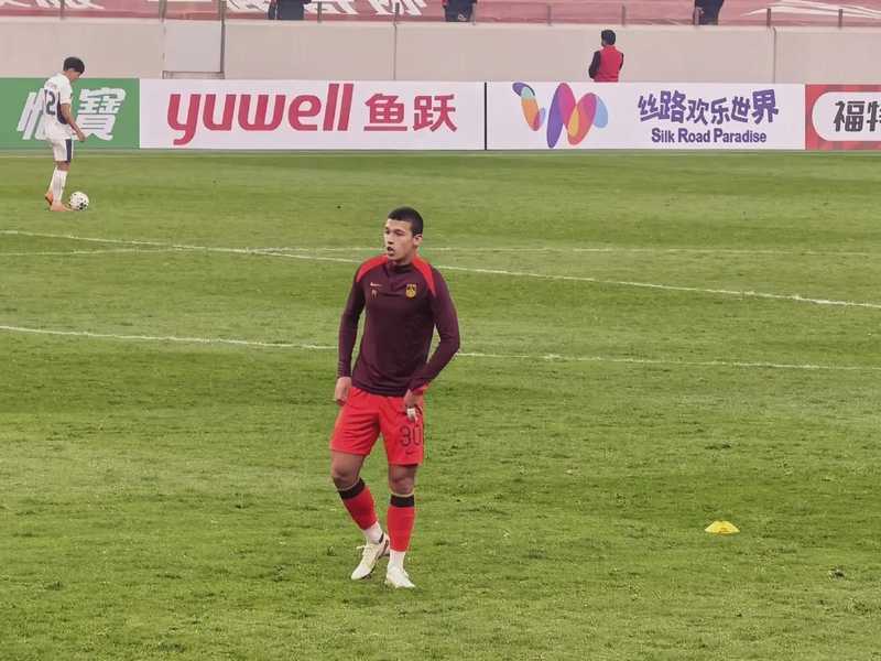  【战术复盘】U23中场困局：依木兰·买买提的20分钟为何能成为战术转折点？ 体育新闻